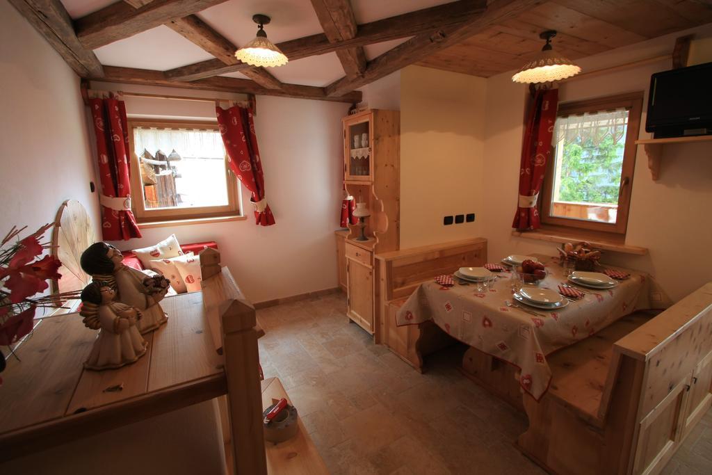 Chalet Pian Campitello di Fassa Habitación foto