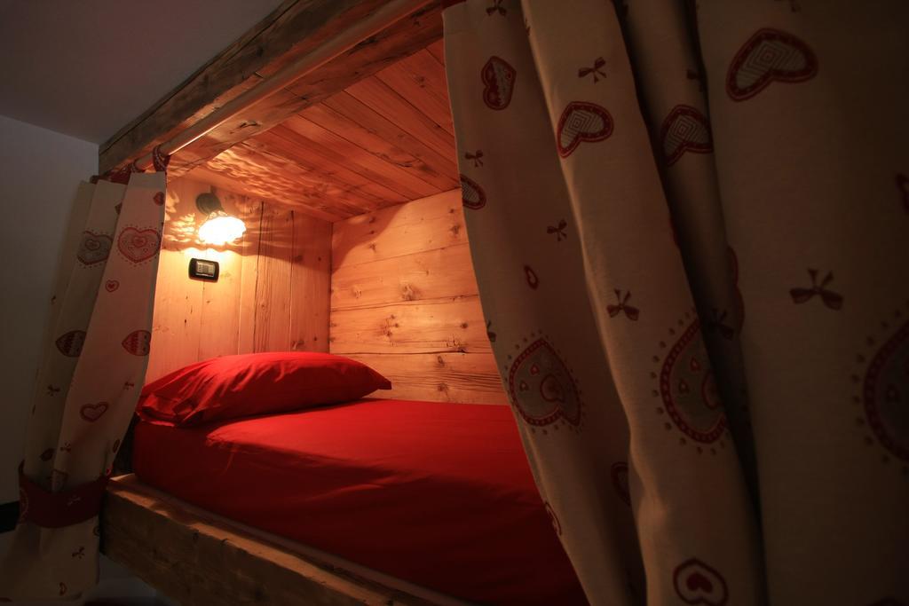 Chalet Pian Campitello di Fassa Habitación foto